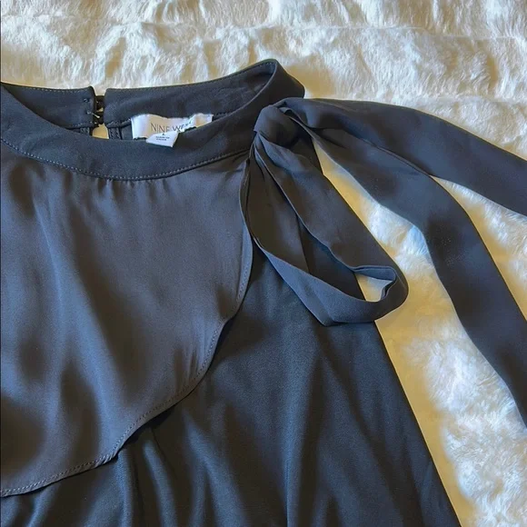 Elegant Nine West Large Black Sleeveless Top - Picture 6 of 6